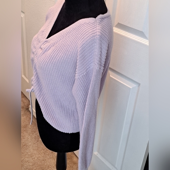 Hollister Lavender Ruched Front Sweater - Picture 3 of 8